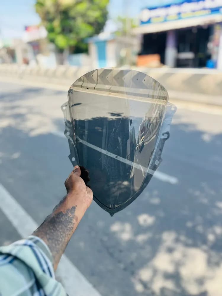 INDONESIAN R15 V4 VISOR SMOKE